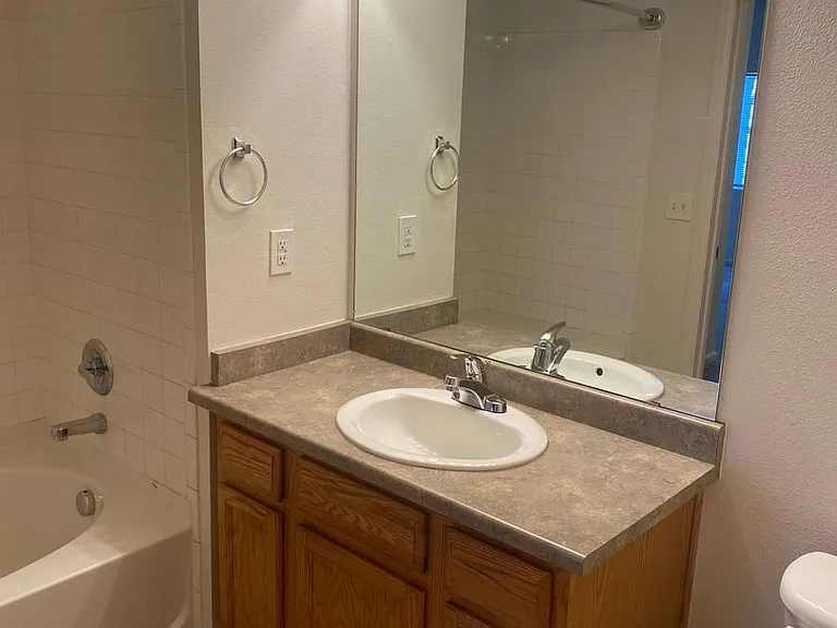 2541 S Bahama Cir — Photo 20