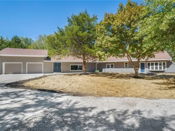 40025 W 111th St, Eudora, KS 66025