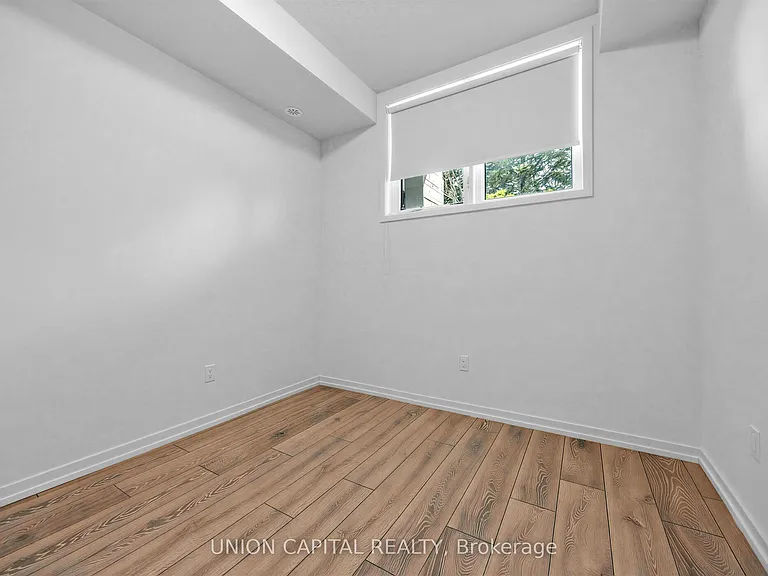 26 Lytham Green Cir #9 — Photo 17
