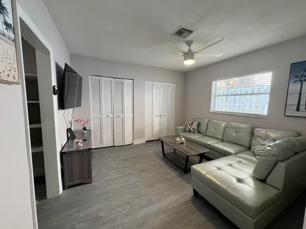 3236 NE 11th St APT 3, Pompano Beach, FL 33062