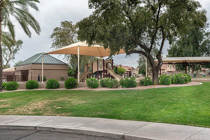 13808 S 36th Way — Photo 19