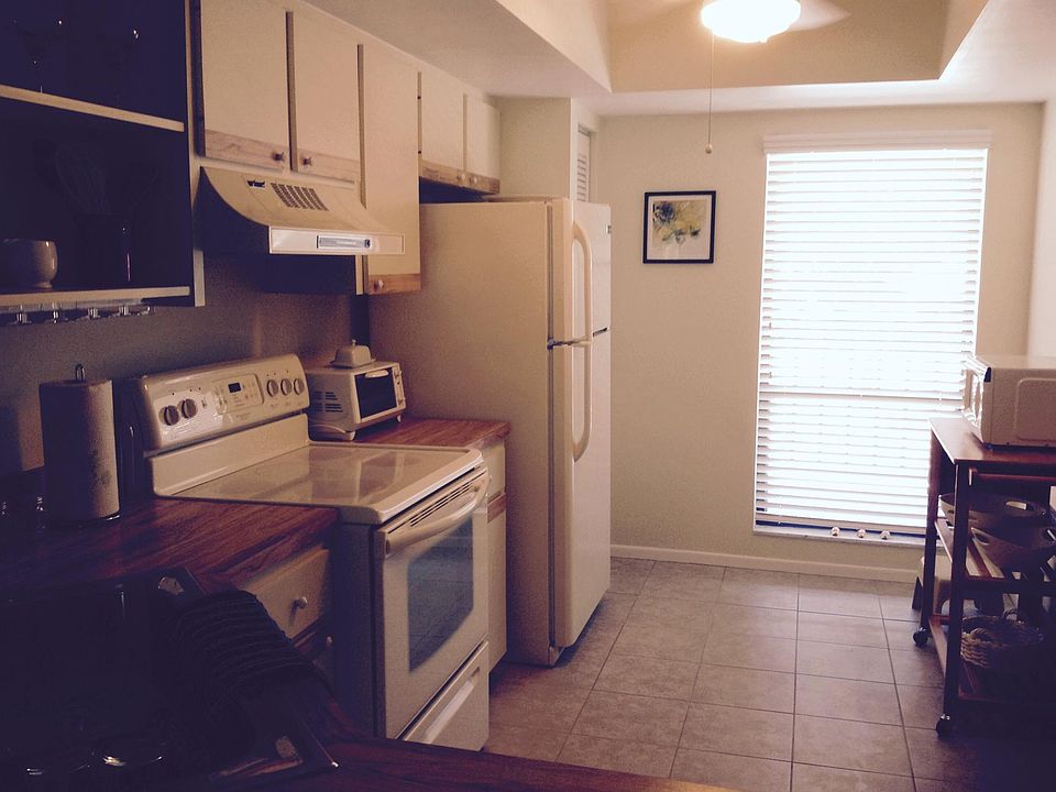 1st image of 7203 Curtiss Ave