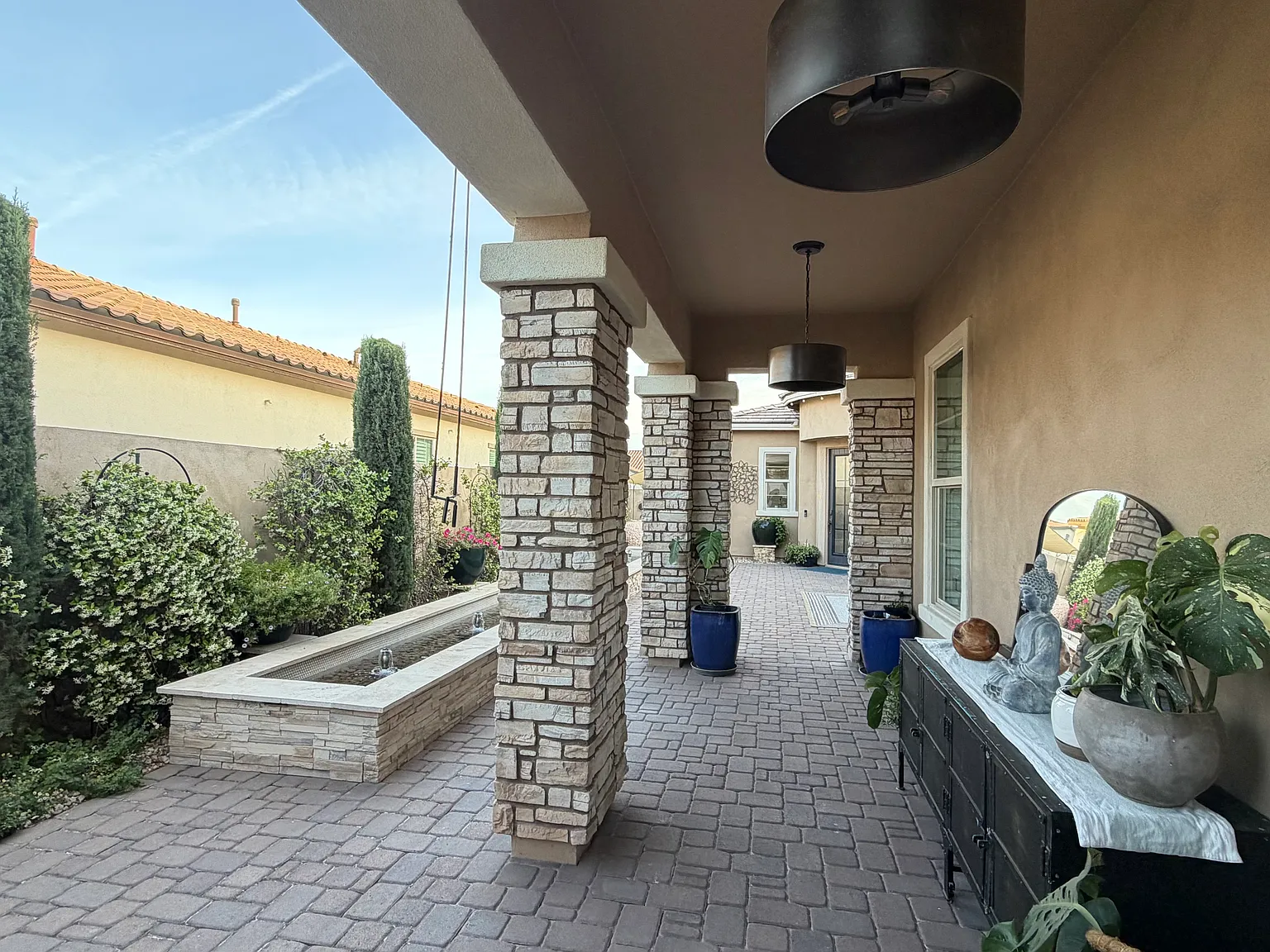 4 bed, 3.5 bath, 3537 sqft, $4,900 — Photo 3