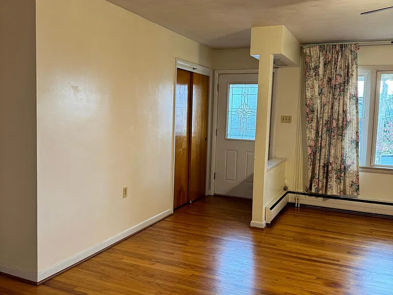 1705 Brandon Dr — Photo 3