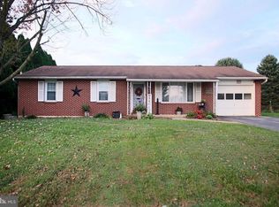 651 Henry Houck Ln, Lebanon, PA 17042