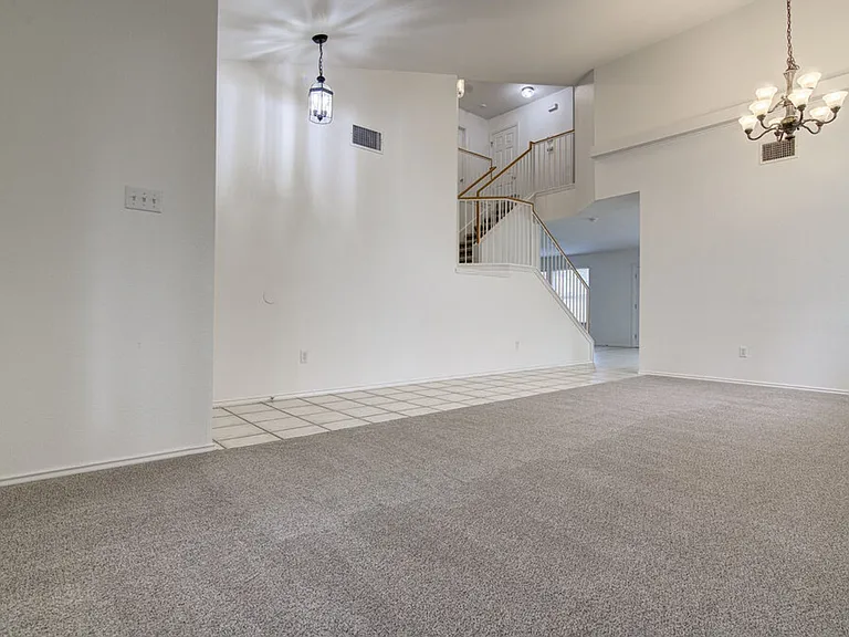4300 Companeros Way — Photo 4