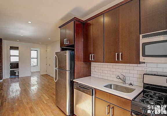 3rd image of 515 Monroe St #3