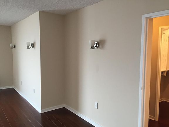3rd image of 200 Lombard St #740