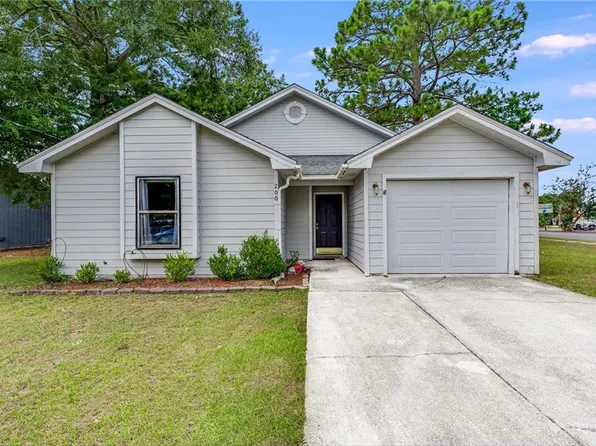200 Candy Ct, Saint Marys, GA 31558