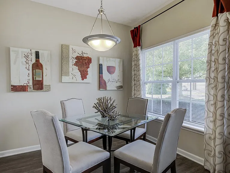 The Legends Apartments — Photo 6