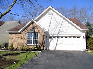18 Symphony Ave, Bayville, NJ 08721