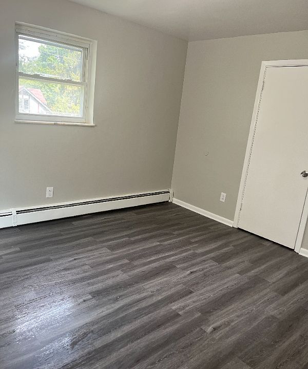 2nd image of 3653 Mozart Ave
