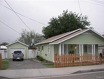 2nd image of 415 Martin Ave