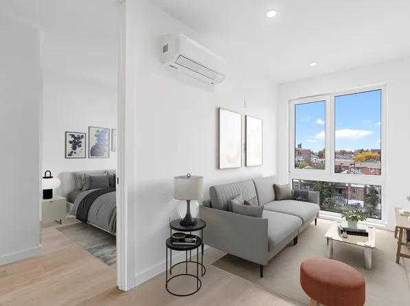 172-02 Hillside Avenue image 3 of 13