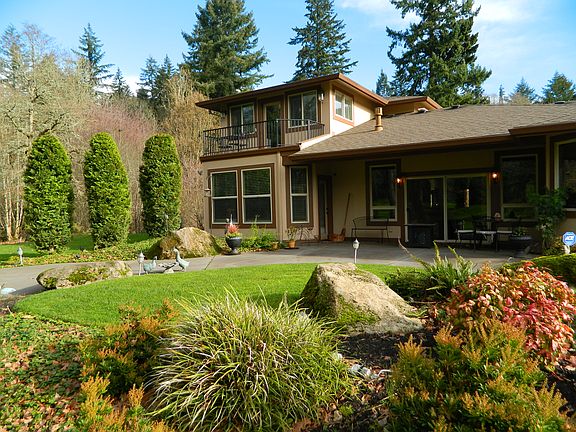 3rd image of 3910 NE 97th Ave