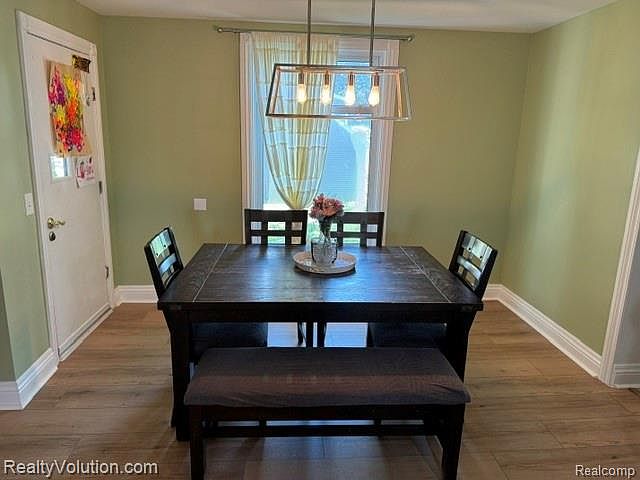 4317 Maple St, photo 8