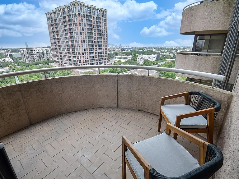 5000 Montrose Blvd #12B — Photo 28