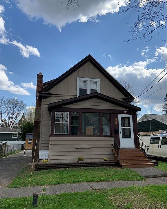 1st image of 303 Rosemont Dr