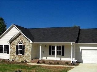109 W Sebastian Ct, Mebane, NC 27302