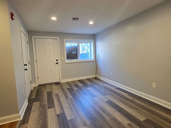 5th image of 53 Jewett Ave #G