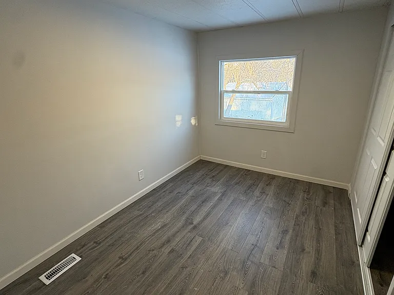 2713 Jefferson Ct — Photo 15