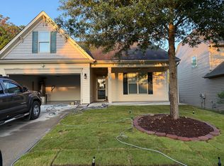 1235 Guadalupe Ln, Charlotte, NC 28214