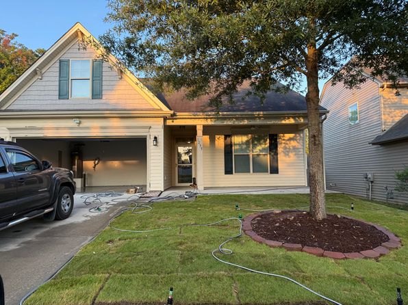 1235 Guadalupe Ln