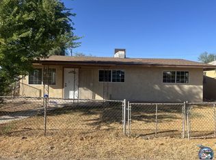 1077 G St, Brawley, CA 92227