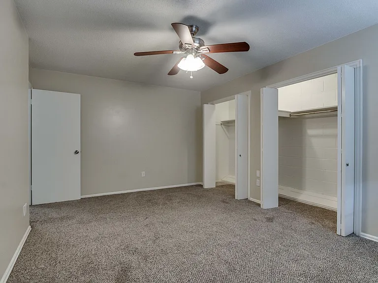 2518 NW 62nd St — Photo 30