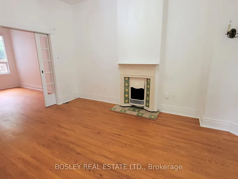 31 Sword St #MAIN — Photo 8
