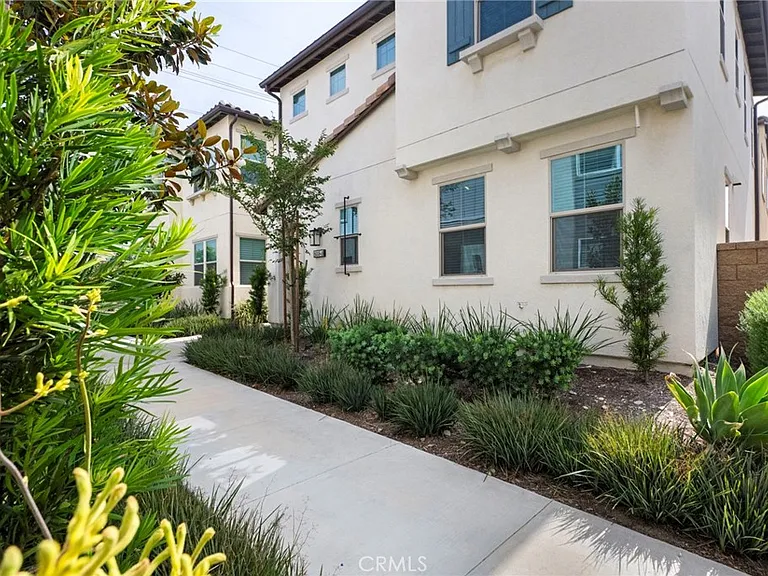 16008 Jamie Ln #10 — Photo 6
