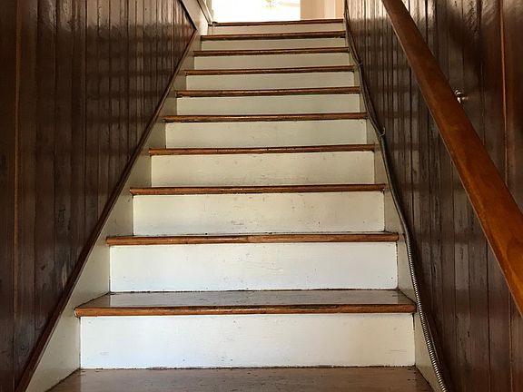 3rd image of 1021 E Bell St #1