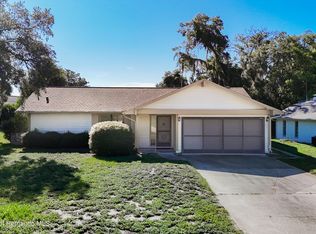 8639 Heather Blvd, Weeki Wachee, FL 34613