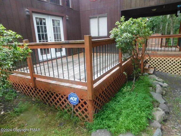 112 Messerle Ct — Photo 23