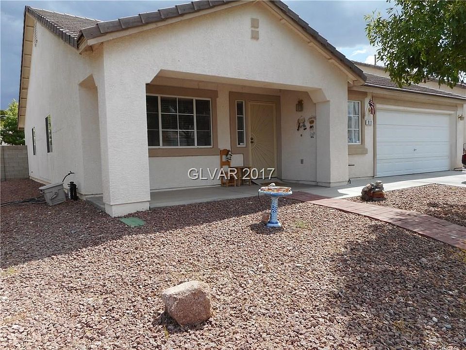 Adorable single story home in gated community. Nice porch for watching the world go by! Security scr