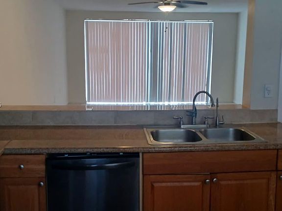 4th image of 1591 NE Miami Gardens Dr APT 205