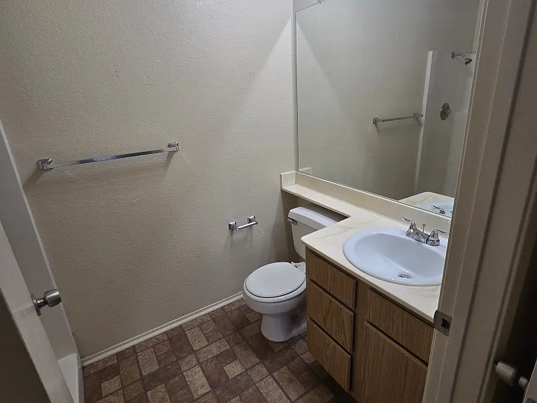 121 W Malan St #125 — Photo 11