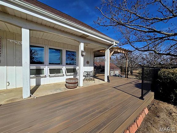 4th image of 411 Craig Ln