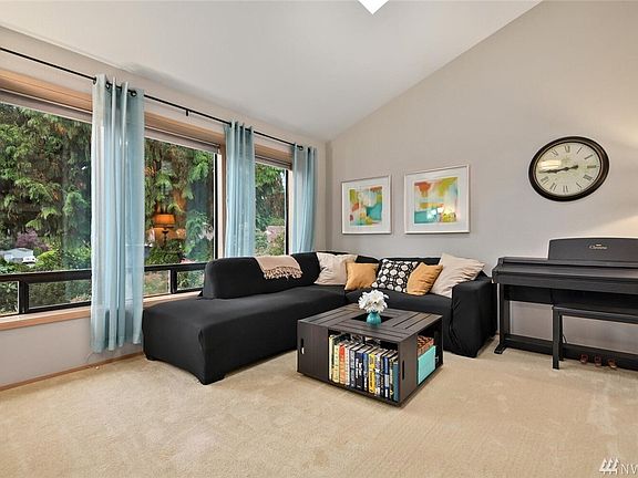 4th image of 15617 E Shore Dr
