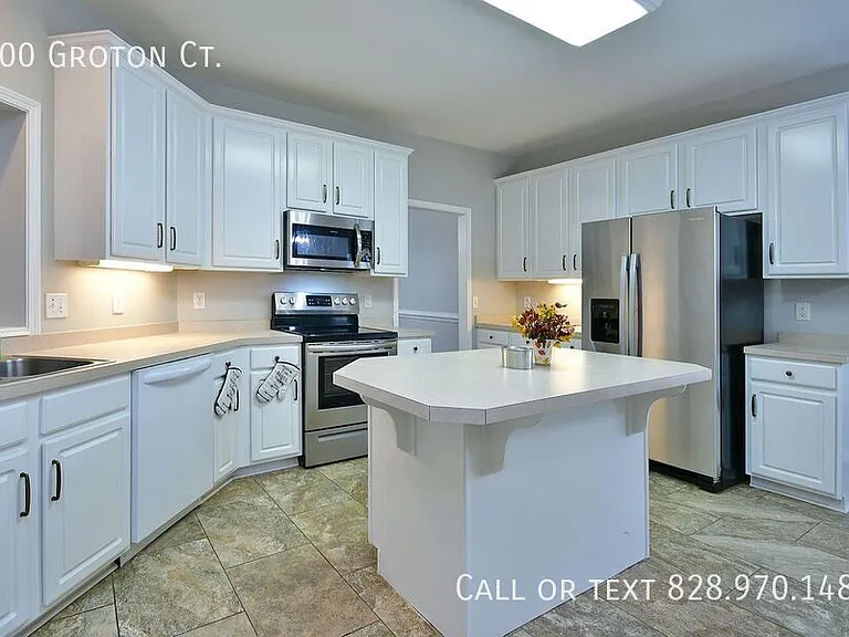 200 Groton Ct — Photo 21