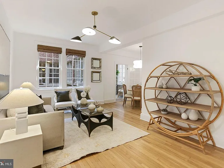 1705 Lanier Pl NW #304 — Photo 1