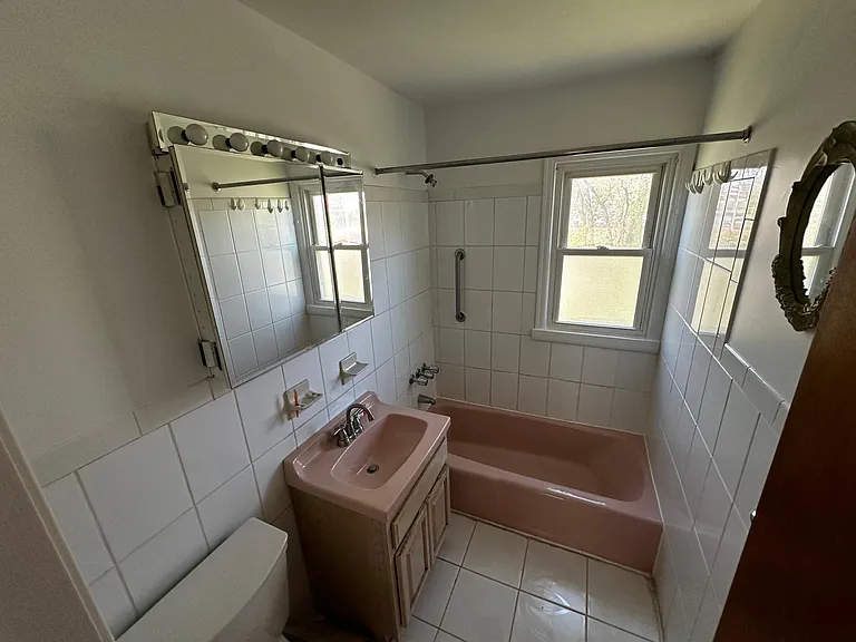 458 Highland Ave #3 — Photo 3