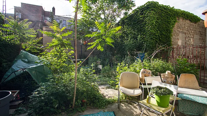 Rented by Nooklyn NYC LLC | media 23