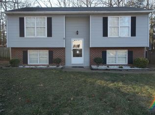 5006 Cedarbend Ln, North Chesterfield, VA 23237