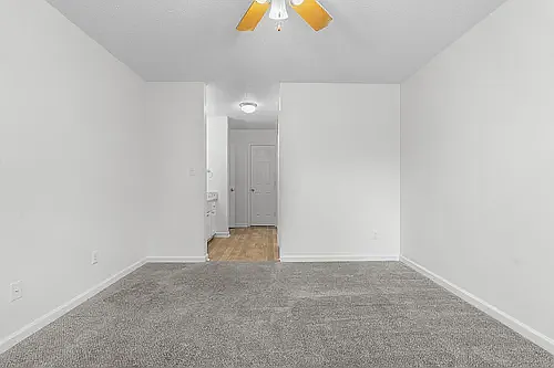 Skyside Landing Apartments — Photo 23