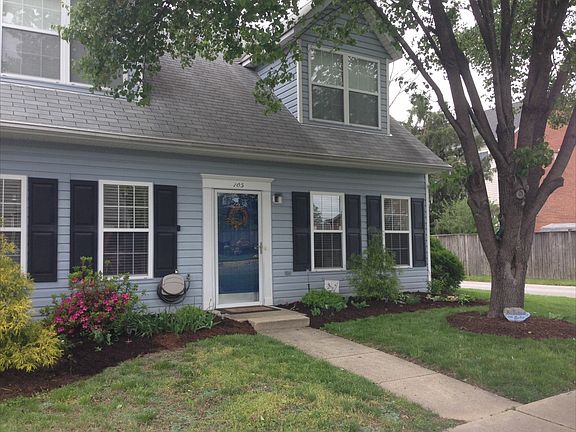 4th image of 105 Live Oak Ct