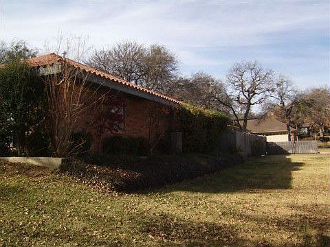 5th image of 8809 April Breeze Ct