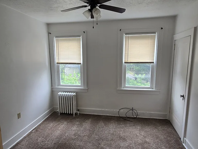 523 Castle Shannon Blvd — Photo 9
