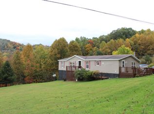 147 Wildwood Ln, Summersville, WV 26651