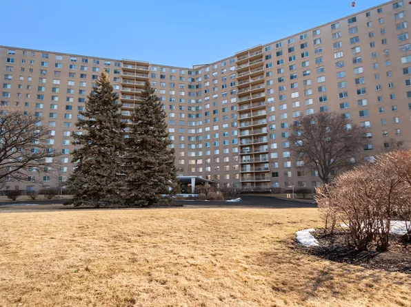 7061 N Kedzie Ave Ste 613, Chicago, IL 60645